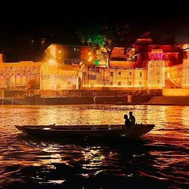 Ganga Aarti Boat Ride in Varanasi: Timings, Ghats & How to Book