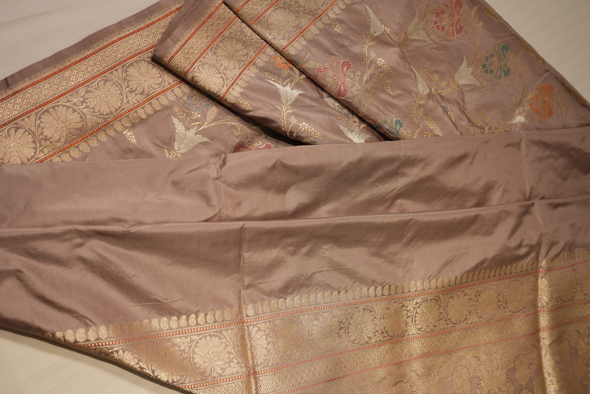 Pastel Premium Pure Kadwa Katan Banarasi Saree